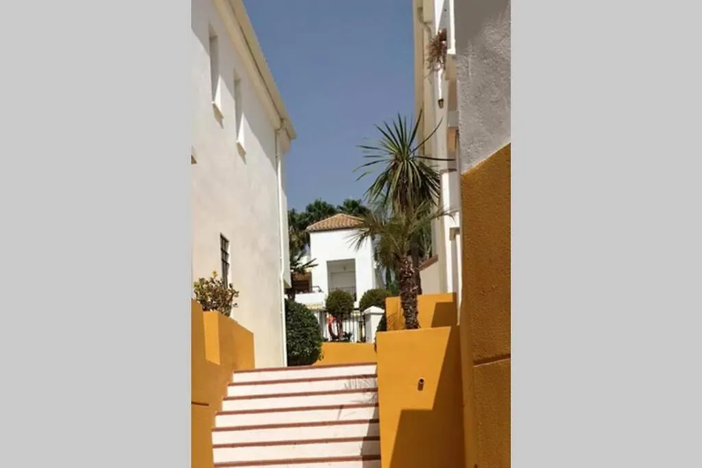 Holiday home Nueva Andalucia Golf, Sun & Relax Villa Marbella